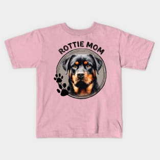Rottweiler Rottie Dog Mom Dog Breed Portrait Kids T-Shirt